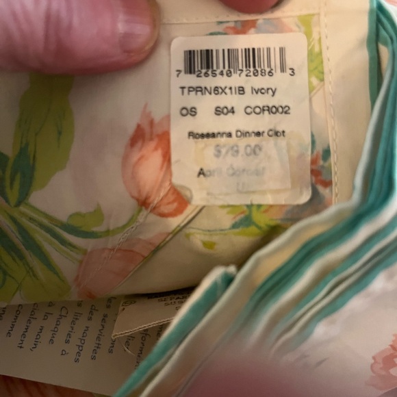 New with tags April Cornell tablecloth - Picture 5 of 9